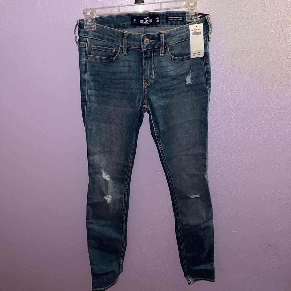 Hollister low-rise super skinny jeans